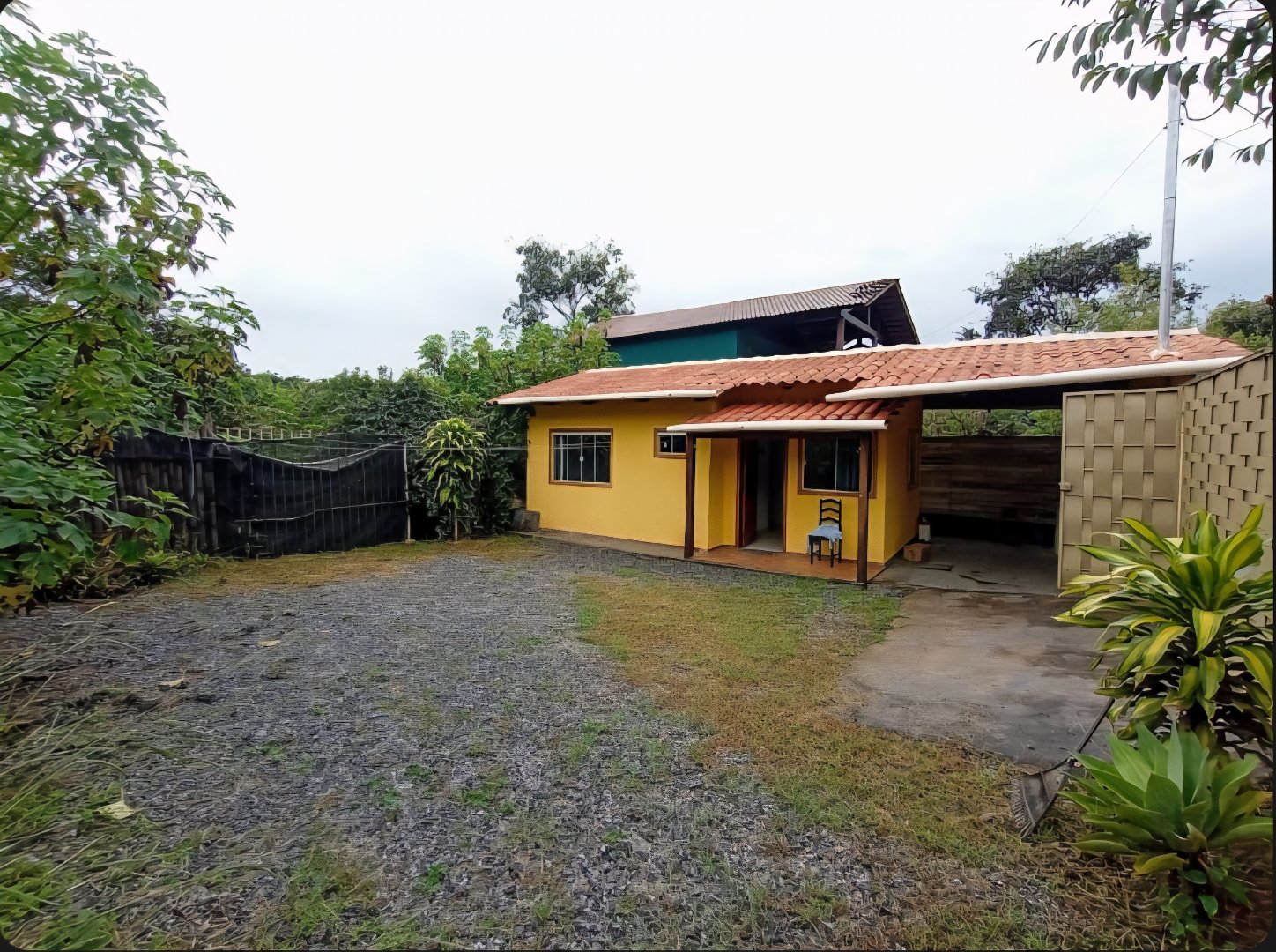 CASA 1 QUARTO - SOLTA NO LOTE DE 450m2 - ESTANCIA PARAISO - ALTO PARAÍSO DE GOIA