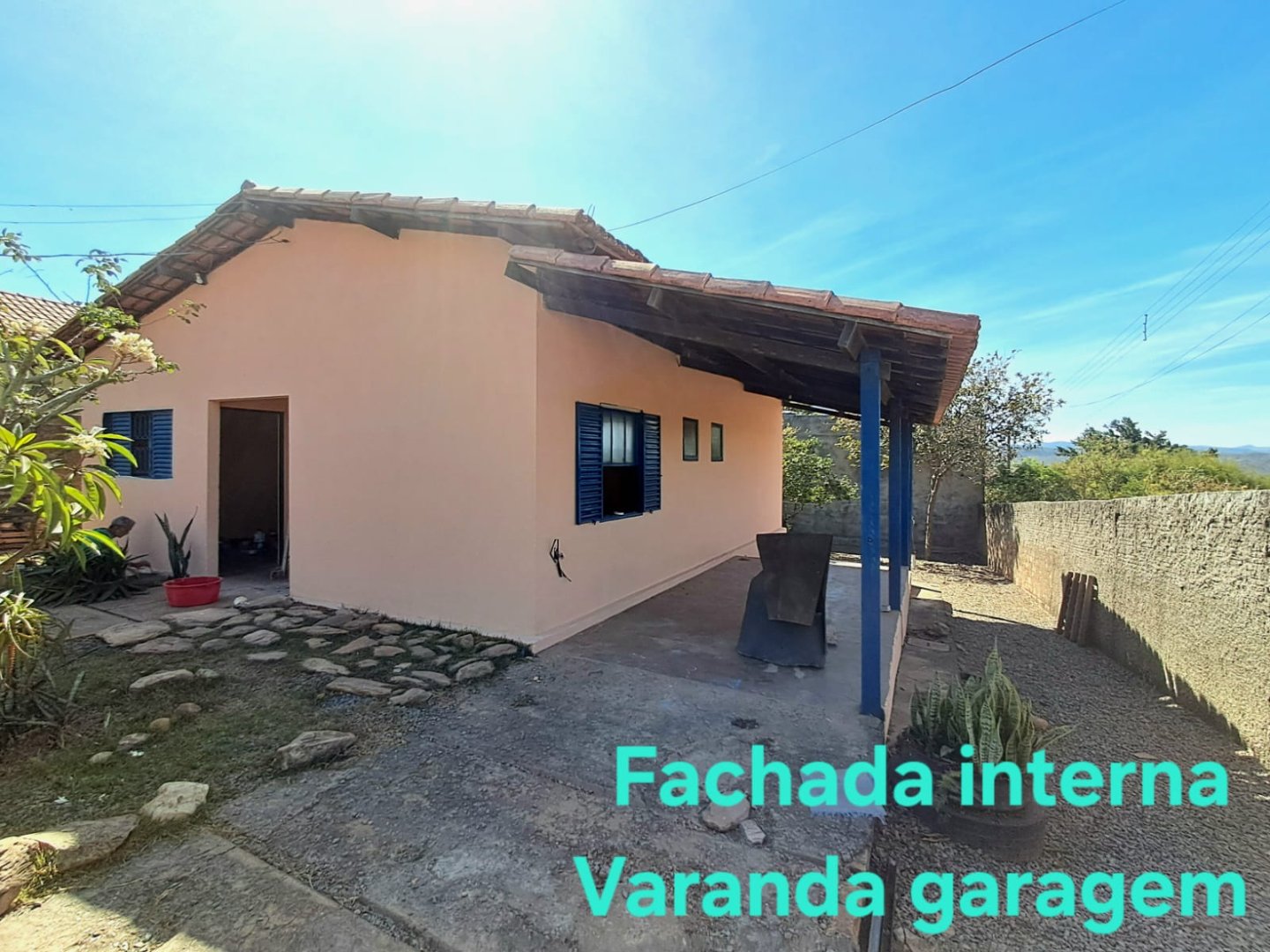 ALUGO CASA 3 QUARTOS - 1 SUÍTE - SOLTA NO LOTE - NOVO HORIZONTE - RUA DO POSTO DE SAÚDE/CRAS